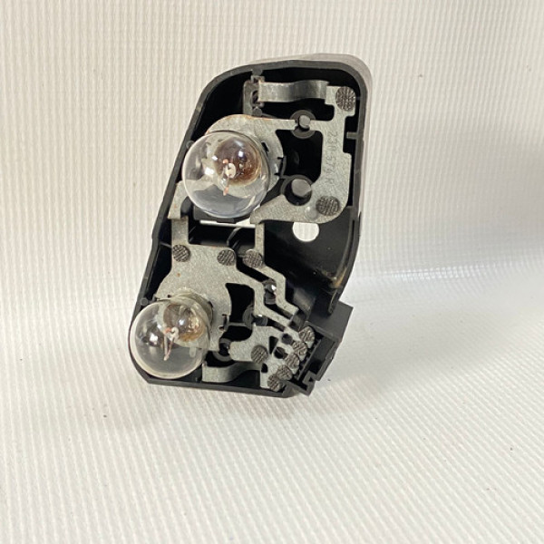 Soquete Circuito Lanterna Tampa Bmw 323 325 328 320 E46 Preto