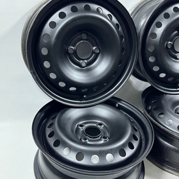Roda Chevrolet Black Astra Agile Montana Prisma Onix 15\'\' Preto