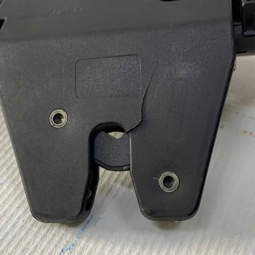 Fechadura Tampa Traseira Bmw 325i 6cc Porta Malas